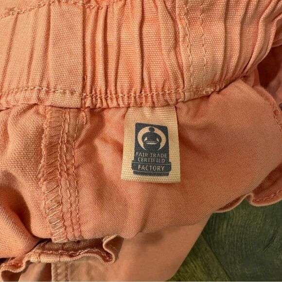 Universal Thread Pink High-Rise Folded Hem Stretch Shorts - Picture 7 of 9